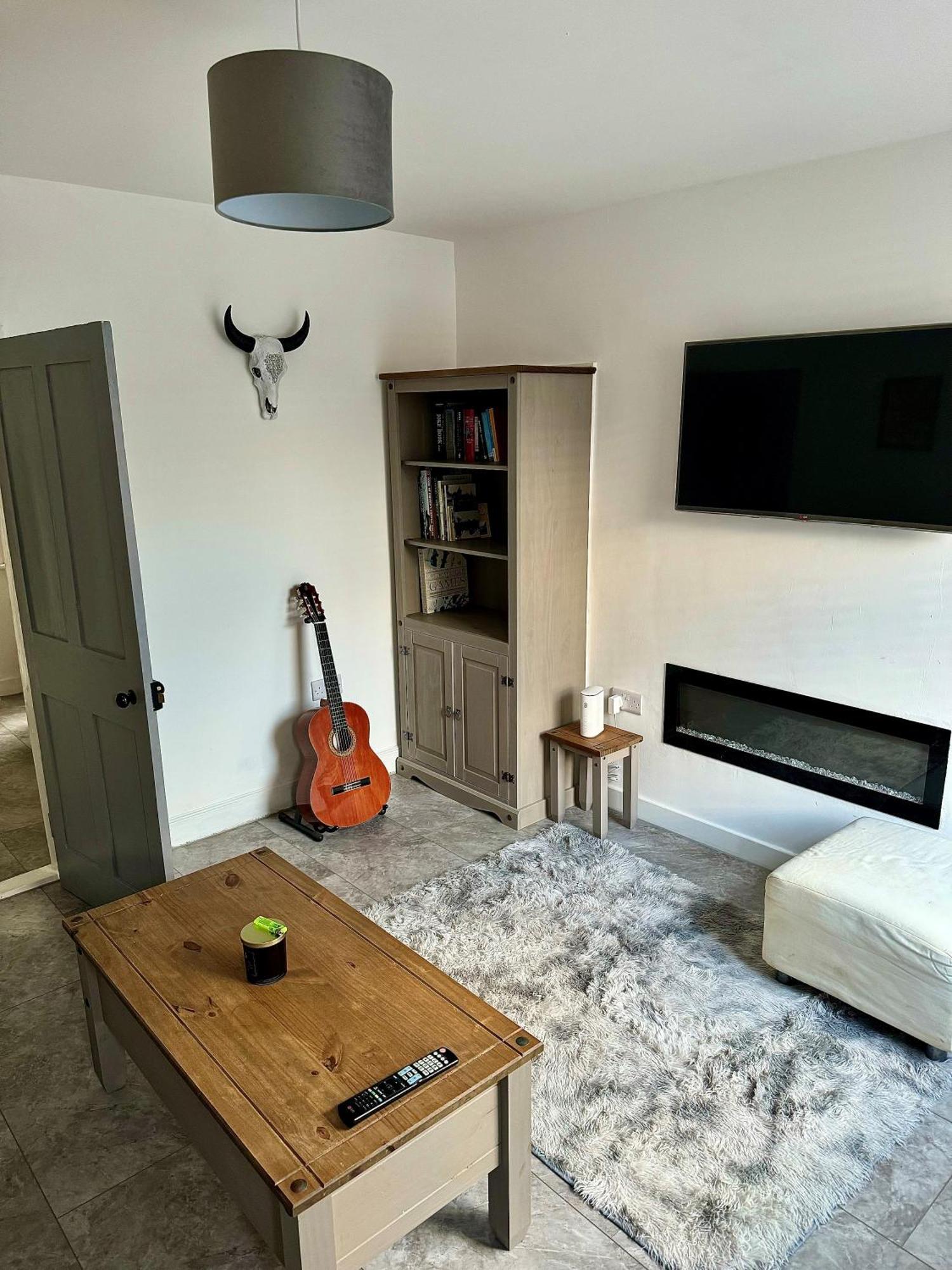 Holiday home Stylish & Modern 2 Bedroom Centre *