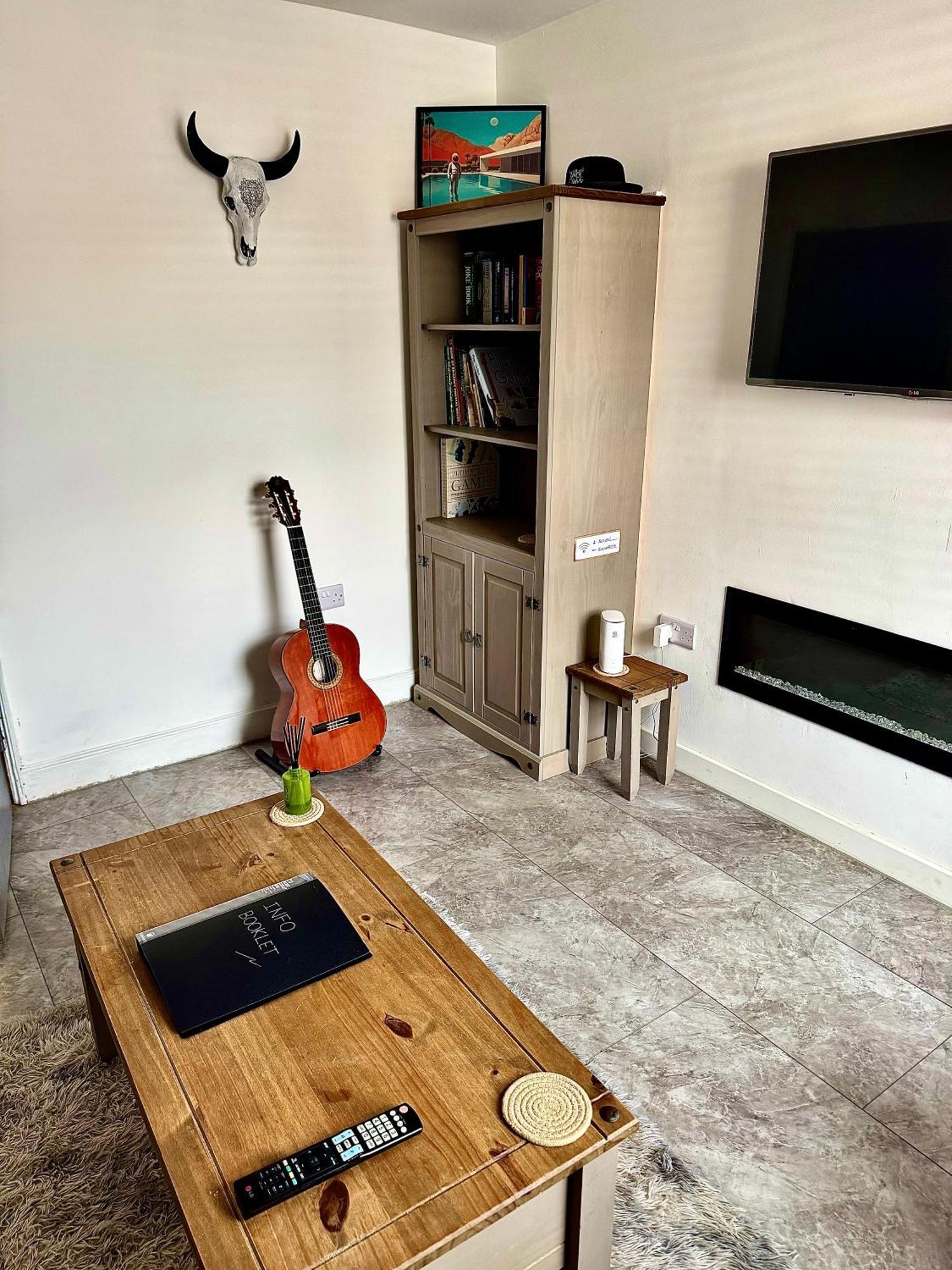 Stylish & Modern 2 Bedroom Centre Holiday home